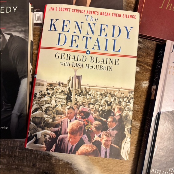 Lot of 10 Historical Books Kennedy Political JFK Jacqueline Kennedy - Picture 10 of 12